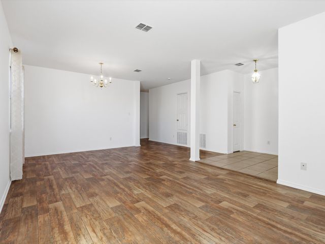 1125 Timber Creek Drive, Lewisville, TX 75067