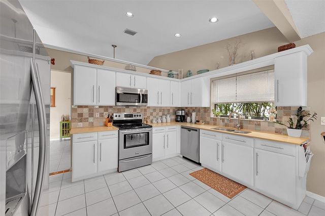 12378 NW 26th Ct, Coral Springs, FL 33065