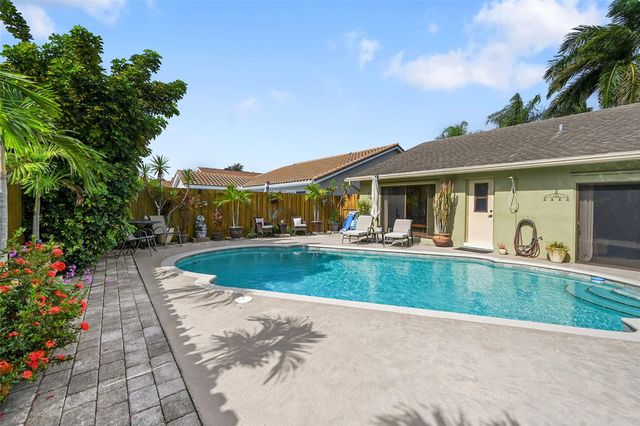 12378 NW 26th Ct, Coral Springs, FL 33065