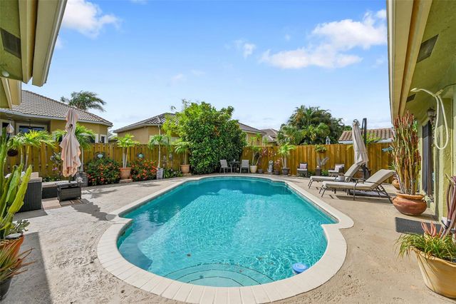 12378 NW 26th Ct, Coral Springs, FL 33065