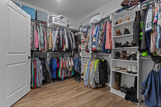 19438 Cedarpark Place, Lindale, TX 75771