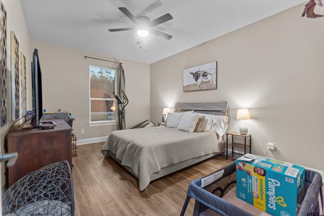 19438 Cedarpark Place, Lindale, TX 75771