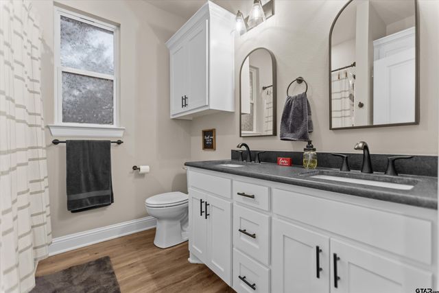 19438 Cedarpark Place, Lindale, TX 75771