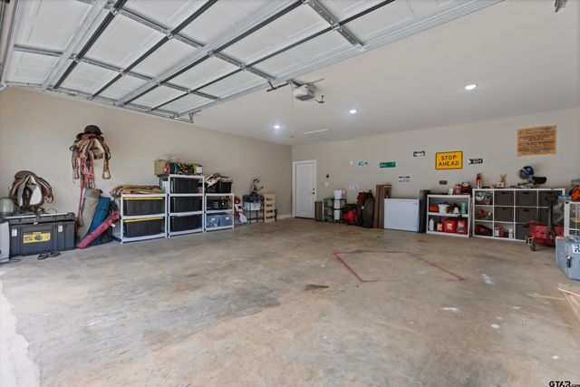 19438 Cedarpark Place, Lindale, TX 75771