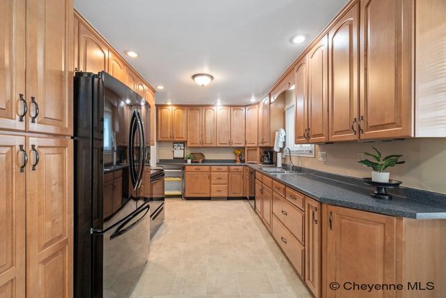 1125 ROSEBUD RD, Cheyenne, WY 82001