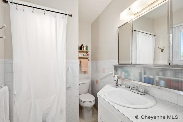 1125 ROSEBUD RD, Cheyenne, WY 82001