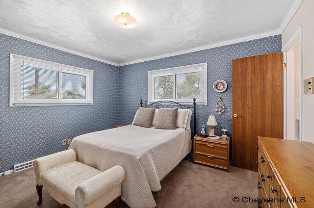 1125 ROSEBUD RD, Cheyenne, WY 82001