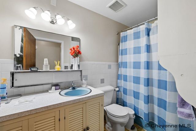 1125 ROSEBUD RD, Cheyenne, WY 82001