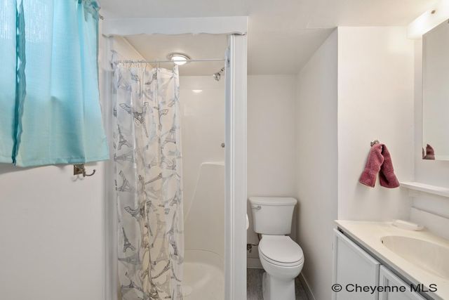 1125 ROSEBUD RD, Cheyenne, WY 82001