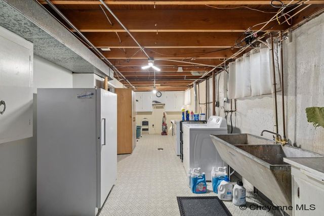 1125 ROSEBUD RD, Cheyenne, WY 82001