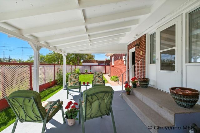 1125 ROSEBUD RD, Cheyenne, WY 82001