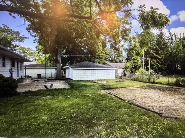 2109 W 7th St Street, Winthrop Harbor, IL 60096