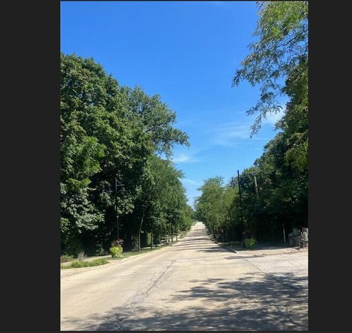 2109 W 7th St Street, Winthrop Harbor, IL 60096