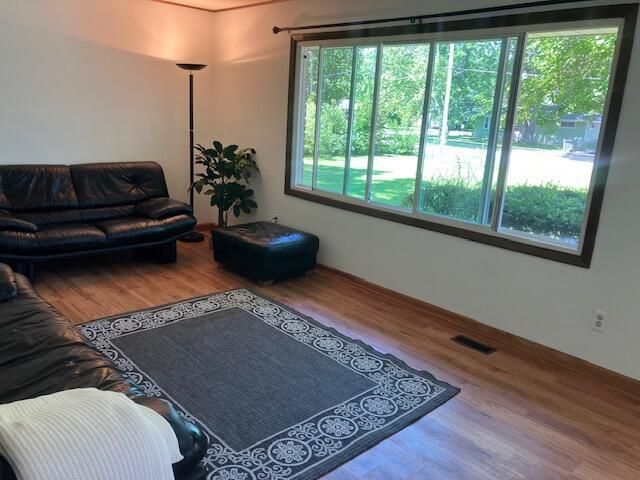 2109 W 7th St Street, Winthrop Harbor, IL 60096