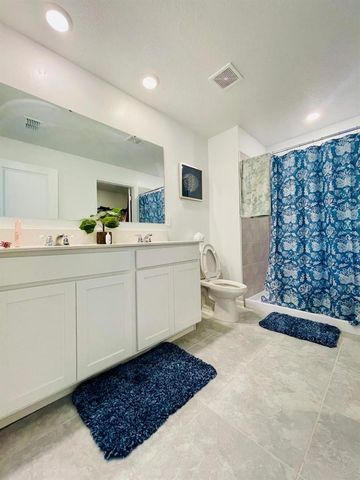 639 Daring Drive, Davenport, FL 33837