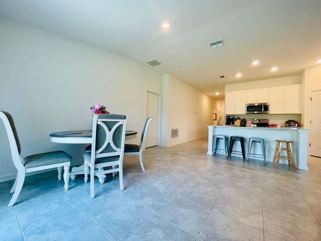 639 Daring Drive, Davenport, FL 33837