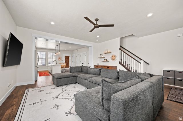 4596 W SERENDIPITY WAY, South Jordan, UT 84009