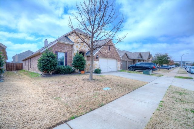 2452 Open Range Drive, Fort Worth, TX 76177