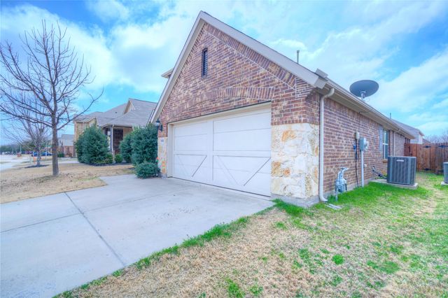 2452 Open Range Drive, Fort Worth, TX 76177