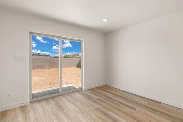 2519 Calle De Las Rosas, Belen, NM 87002