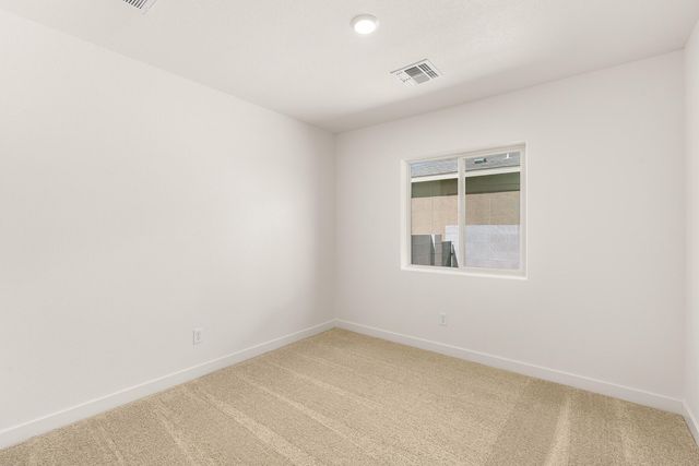 2519 Calle De Las Rosas, Belen, NM 87002