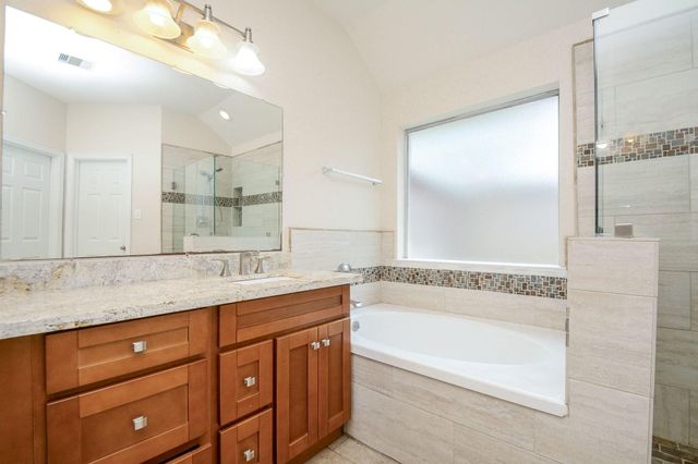 3848 Armand Drive, Dickinson, TX 77539