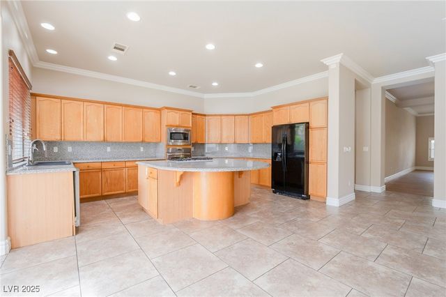 395 Apple River Court, Las Vegas, NV 89148