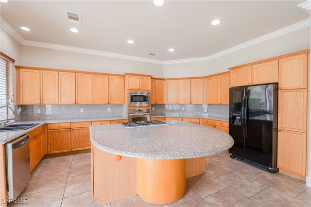 395 Apple River Court, Las Vegas, NV 89148