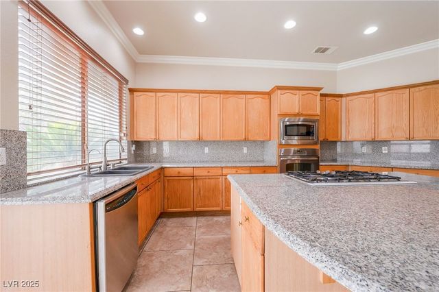 395 Apple River Court, Las Vegas, NV 89148