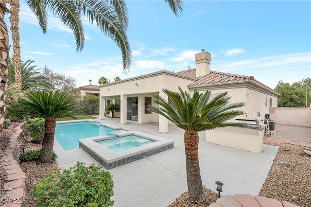 395 Apple River Court, Las Vegas, NV 89148