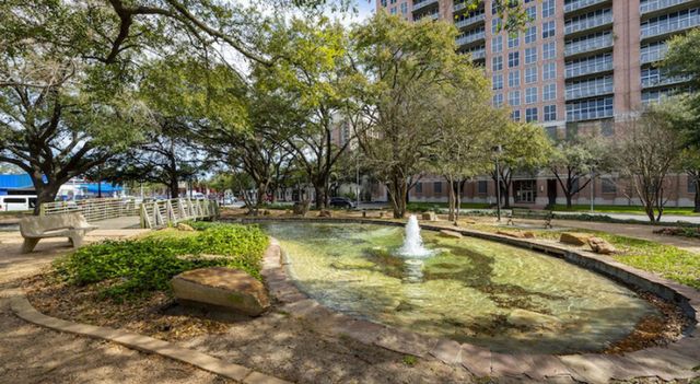 4899 Montrose Boulevard 1905, Houston, TX 77006