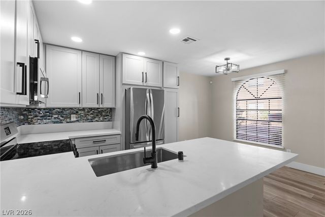 2982 Juniper Hills Boulevard 101, Las Vegas, NV 89142