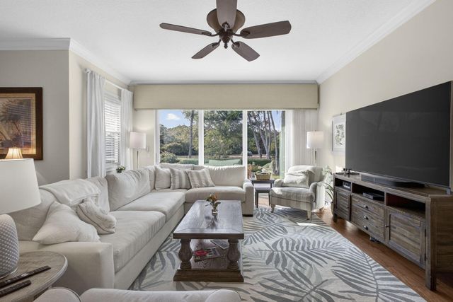 3260 Wymberly Drive, Jupiter, FL 33458