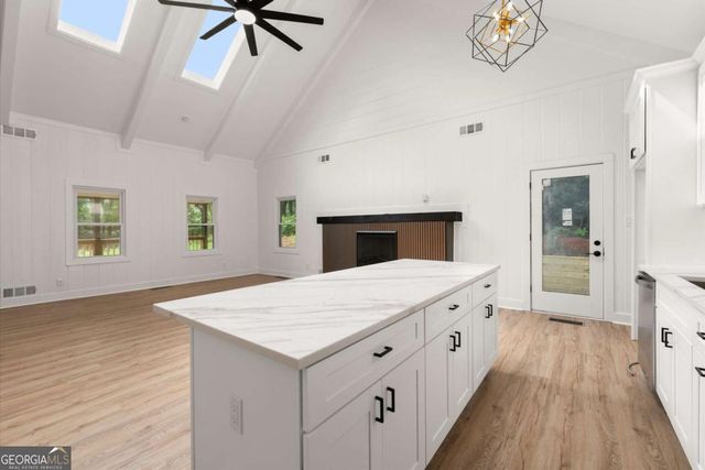 1741 Lucy Drive NW, Kennesaw, GA 30152
