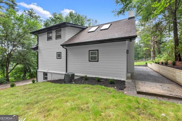 1741 Lucy Drive NW, Kennesaw, GA 30152