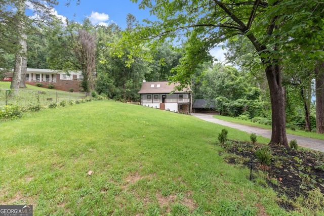 1741 Lucy Drive NW, Kennesaw, GA 30152