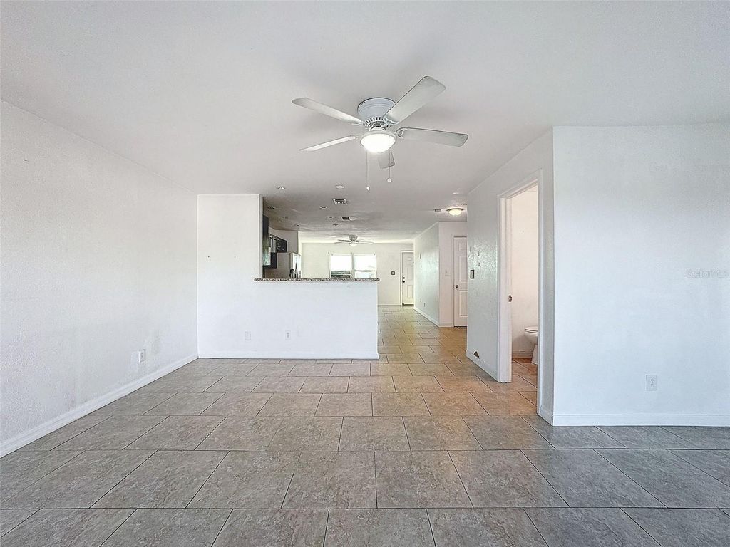 Image 21 of property listing at 9201 TUDOR DRIVE C212, Tampa, FL 33615