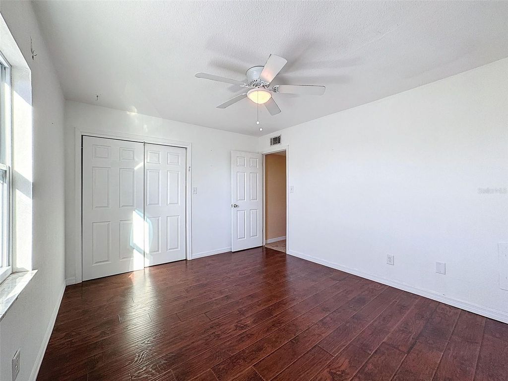 Image 28 of property listing at 9201 TUDOR DRIVE C212, Tampa, FL 33615