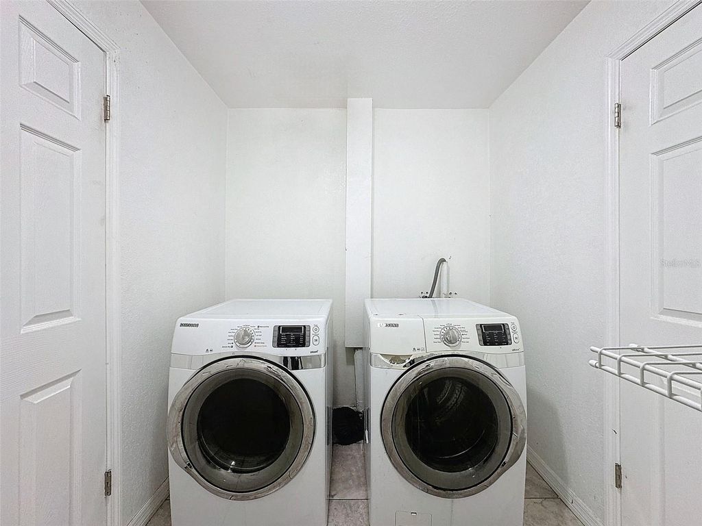 Image 33 of property listing at 9201 TUDOR DRIVE C212, Tampa, FL 33615