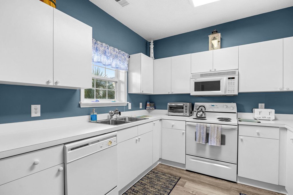 5825 Catalina Dr Unit 623, North Myrtle Beach, SC 29582 — photo 4