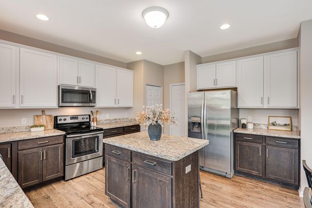 13204 Roosevelt Place, Crown Point, IN 46307