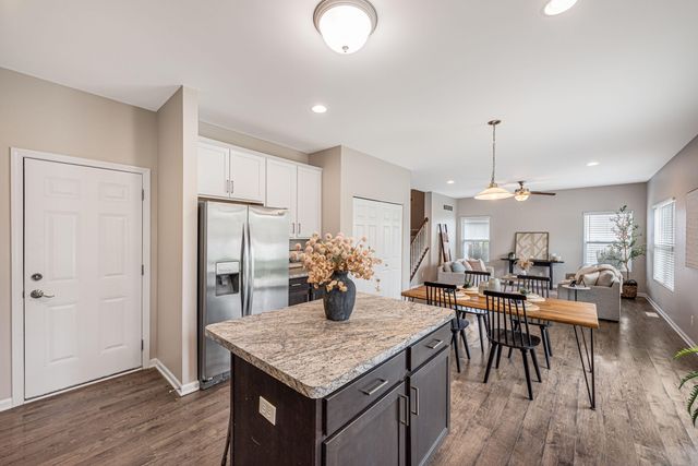 13204 Roosevelt Place, Crown Point, IN 46307