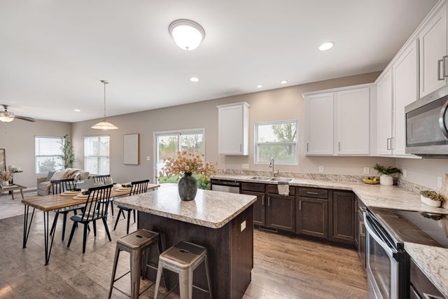 13204 Roosevelt Place, Crown Point, IN 46307