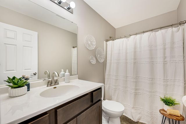 13204 Roosevelt Place, Crown Point, IN 46307