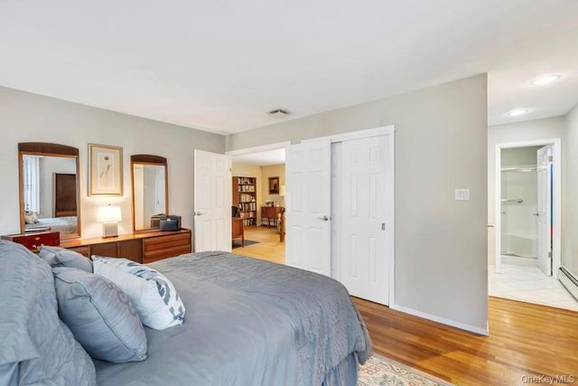 19 Spyglass Lane, East Setauket, NY 11733