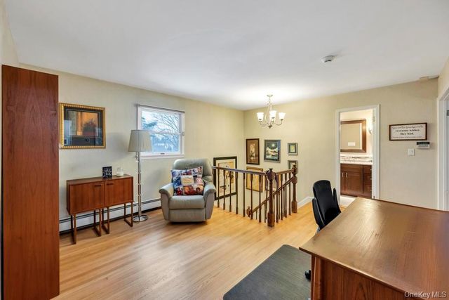 19 Spyglass Lane, East Setauket, NY 11733