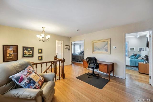 19 Spyglass Lane, East Setauket, NY 11733