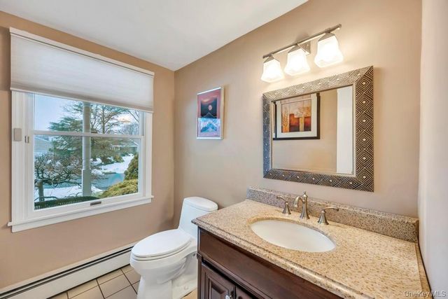 19 Spyglass Lane, East Setauket, NY 11733