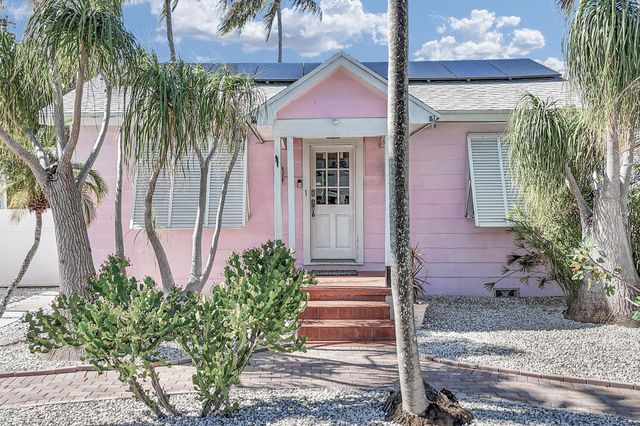 3218 Palm Drive, Delray Beach, FL 33483