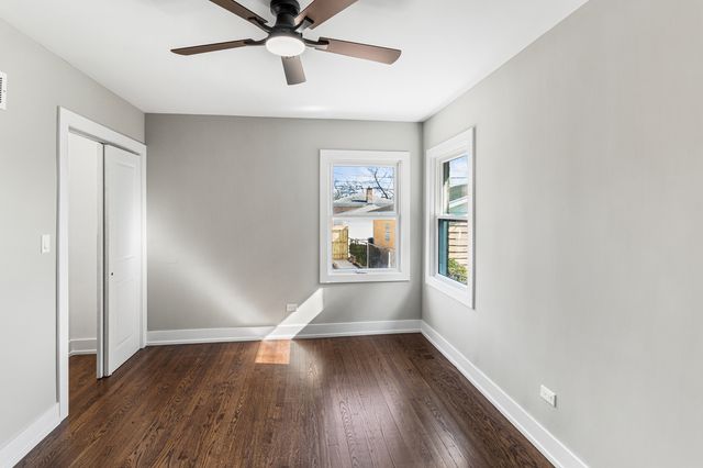 4527 N Newcastle Avenue, Harwood Heights, IL 60706